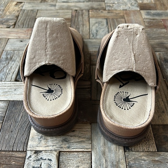 OTBT Drifter Sandal in Elmwood Size 7 1/2 - Picture 4 of 11